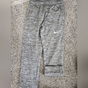 Boys Nike Dri-fit sweatpants